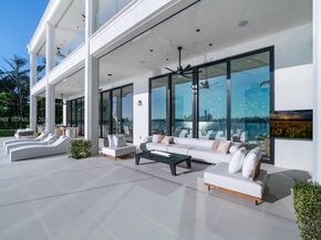 33 E Dilido Dr, Miami Beach FL 33139