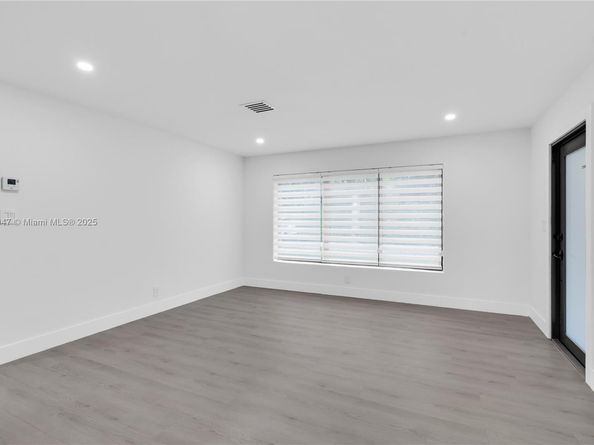 1341 SE 10th Ave, Fort Lauderdale FL 33316