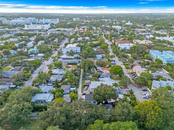 1341 SE 10th Ave, Fort Lauderdale FL 33316
