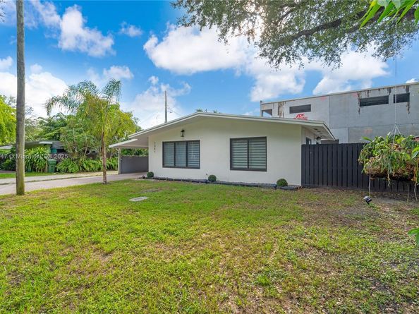1341 SE 10th Ave, Fort Lauderdale FL 33316