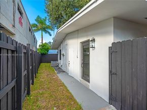 1341 SE 10th Ave, Fort Lauderdale FL 33316