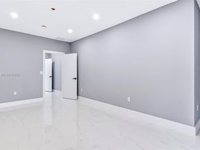 6884 NW 30th Ave, Fort Lauderdale FL 33309