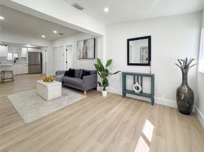 2255 NW 60th St, Miami FL 33142