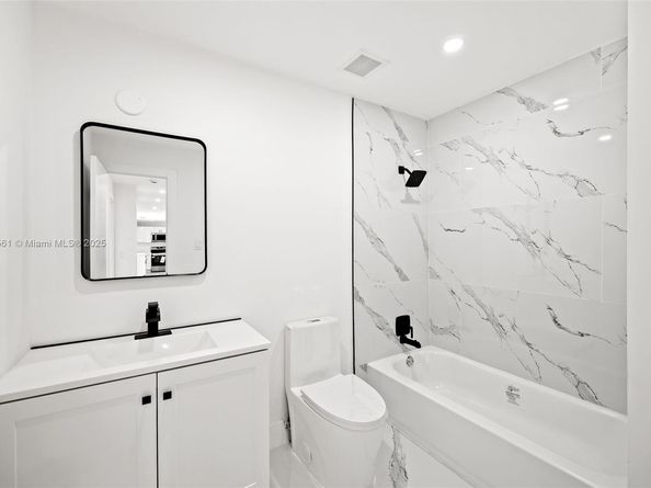 20956 SW 123rd Ave, Miami FL 33177