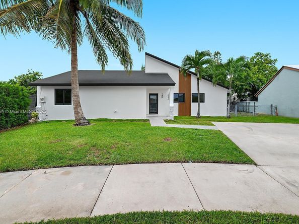 20956 SW 123rd Ave, Miami FL 33177