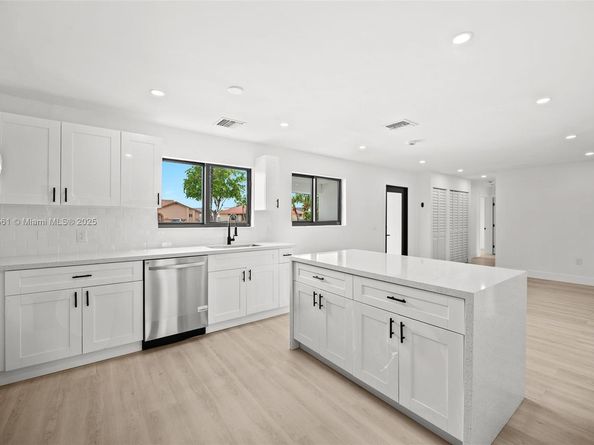 20956 SW 123rd Ave, Miami FL 33177