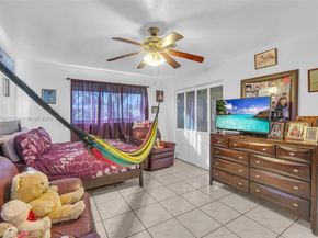 371 NE 42nd Ct, Oakland Park FL 33334