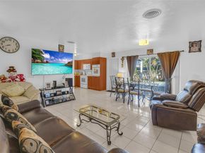 371 NE 42nd Ct, Oakland Park FL 33334