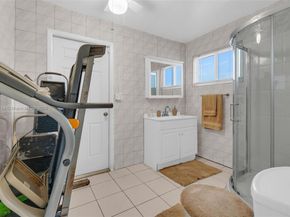 371 NE 42nd Ct, Oakland Park FL 33334