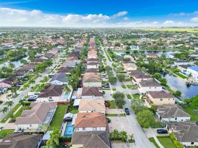 5051 SW 163rd Ct, Miami FL 33185