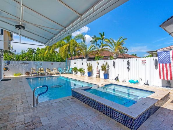 5051 SW 163rd Ct, Miami FL 33185