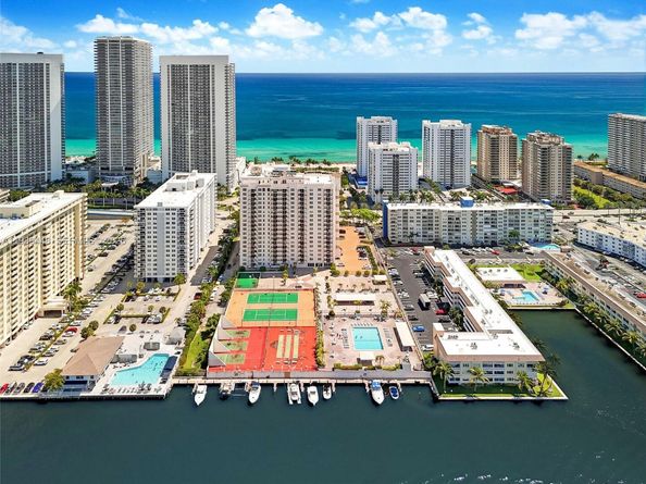 1865 S Ocean Dr 21C, Hallandale Beach FL 33009