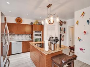 21388 Marina Cove Cir 13G, Aventura FL 33180