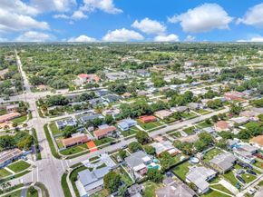 1918 NW 185th St, Miami Gardens FL 33056