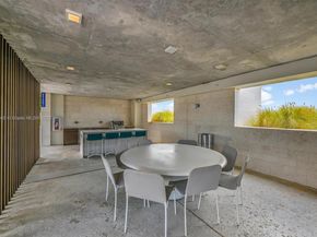 3581 E Glencoe St 207, Miami FL 33133