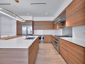 3581 E Glencoe St 207, Miami FL 33133