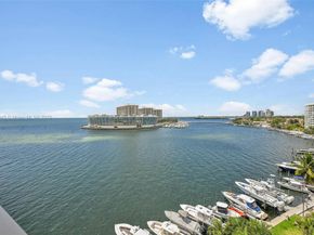 3581 E Glencoe St 207, Miami FL 33133