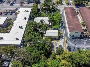 2535 Lincoln St, Hollywood FL 33020