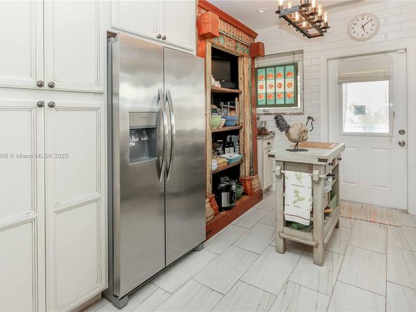 2535 Lincoln St, Hollywood FL 33020