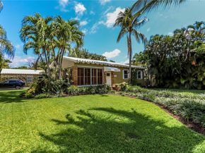 2535 Lincoln St, Hollywood FL 33020