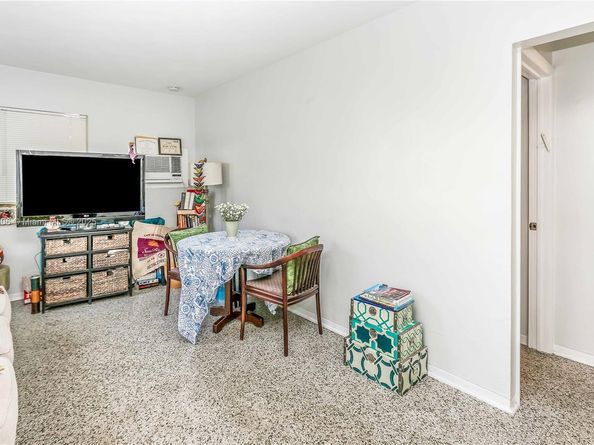 2535 Lincoln St, Hollywood FL 33020