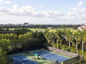 101 Diplomat Pkwy 512, Hallandale Beach FL 33009