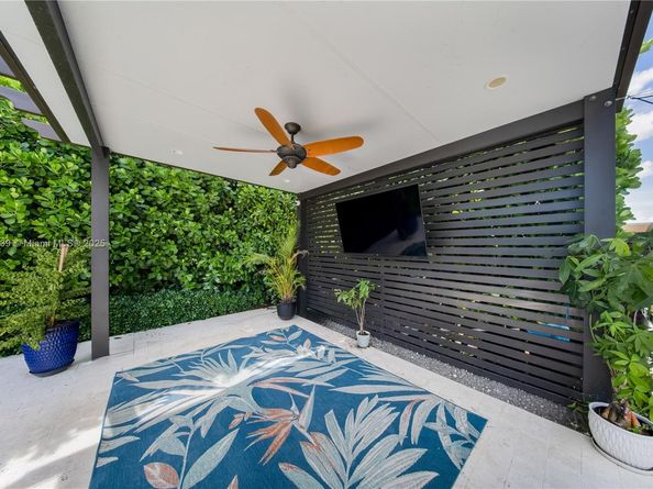 7302 SW 134th Pl, Miami FL 33183