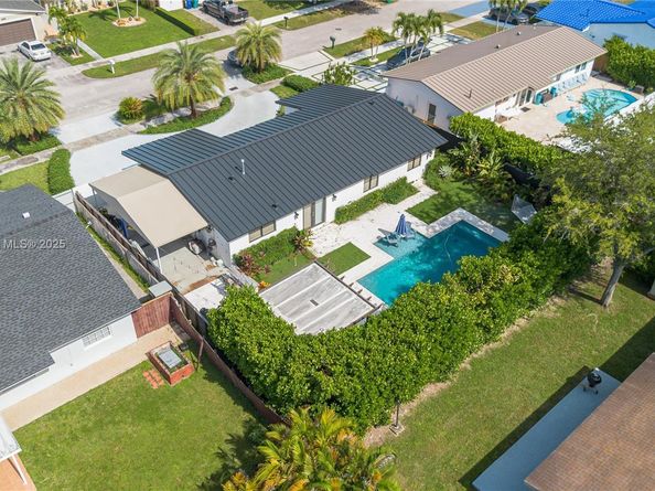 7302 SW 134th Pl, Miami FL 33183