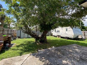 1109 S M St, Lake Worth FL 33460