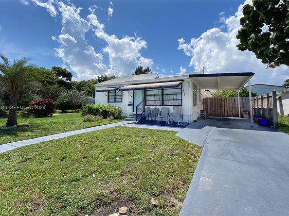 1109 S M St, Lake Worth FL 33460