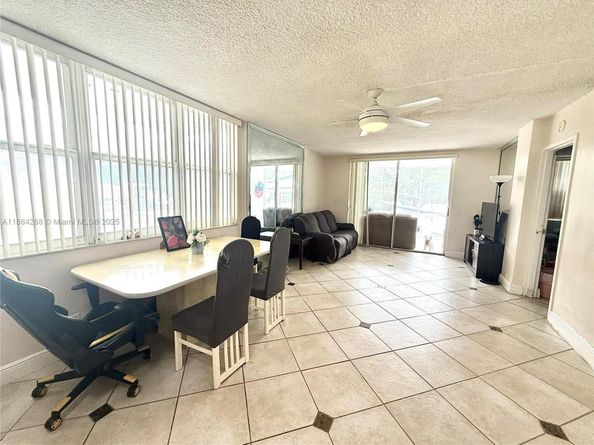 3660 NE 166th St 101 +40' Deeded Dock, North Miami Beach FL 33160