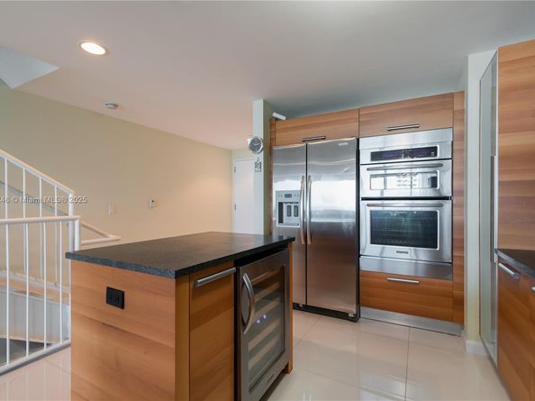 2950 NE 188th ST 504, Aventura FL 33180