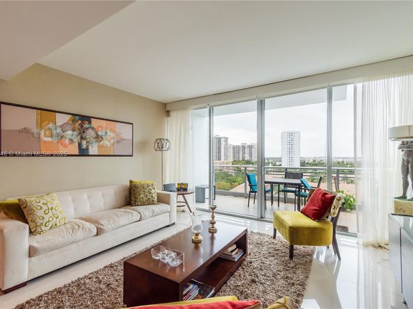 2950 NE 188th ST 504, Aventura FL 33180