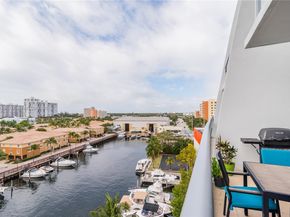 2950 NE 188th ST 504, Aventura FL 33180