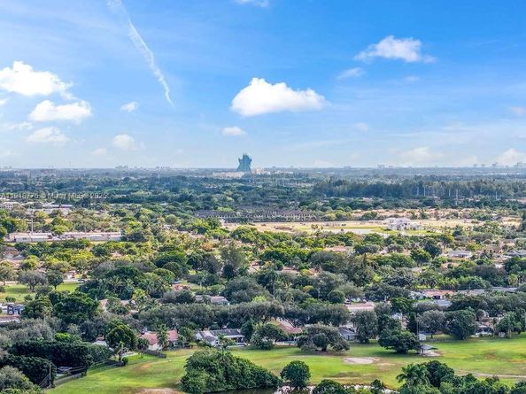 4903 SW 90th Ter, Cooper City FL 33328