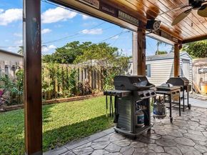 4903 SW 90th Ter, Cooper City FL 33328