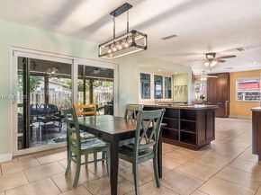 4903 SW 90th Ter, Cooper City FL 33328