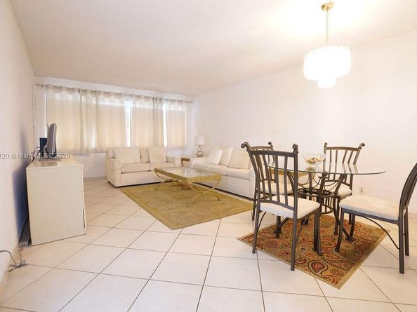 215 SE 3rd Ave 401D, Hallandale Beach FL 33009