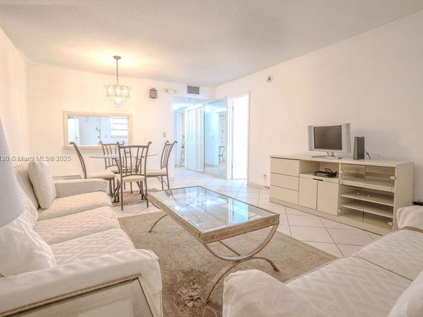 215 SE 3rd Ave 401D, Hallandale Beach FL 33009