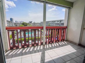 215 SE 3rd Ave 401D, Hallandale Beach FL 33009