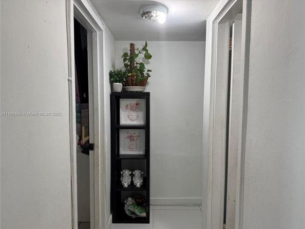 2075 NE 164th St 105, North Miami Beach FL 33162