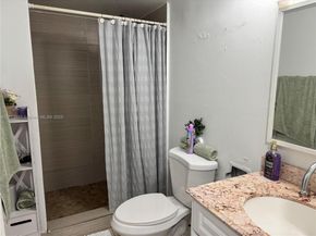 2075 NE 164th St 105, North Miami Beach FL 33162