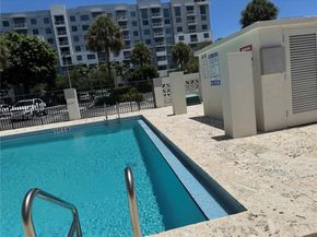 2075 NE 164th St 105, North Miami Beach FL 33162