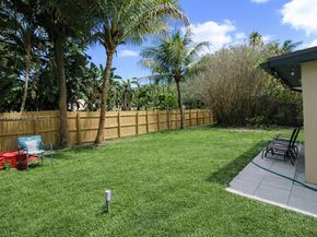 2048 SW 27th Ave, Fort Lauderdale FL 33312