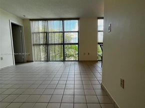 11790 SW 18th St 3213, Miami FL 33175