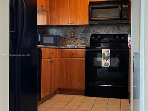 11790 SW 18th St 3213, Miami FL 33175