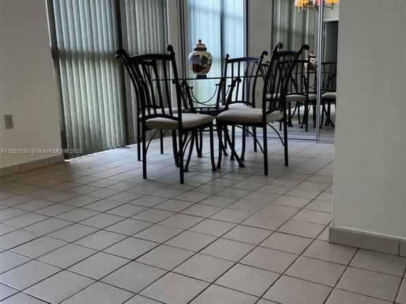 11790 SW 18th St 3213, Miami FL 33175
