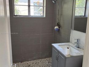 3072 SW 16th St, Miami FL 33145