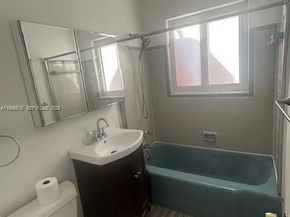1785 Calais Dr 5, Miami Beach FL 33141