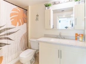 275 NE 18th St 1110, Miami FL 33132